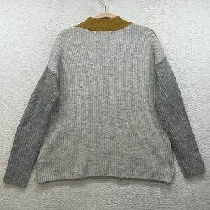 Silverflint Sweater Womens XS Gray Chevron Mock Neck Pullover Knit Soft Cozy